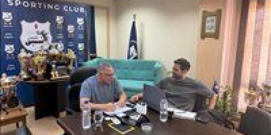 الشريعي يجتمع مع بركات لبحث إعداد فريق إنبي للموسم الجديد