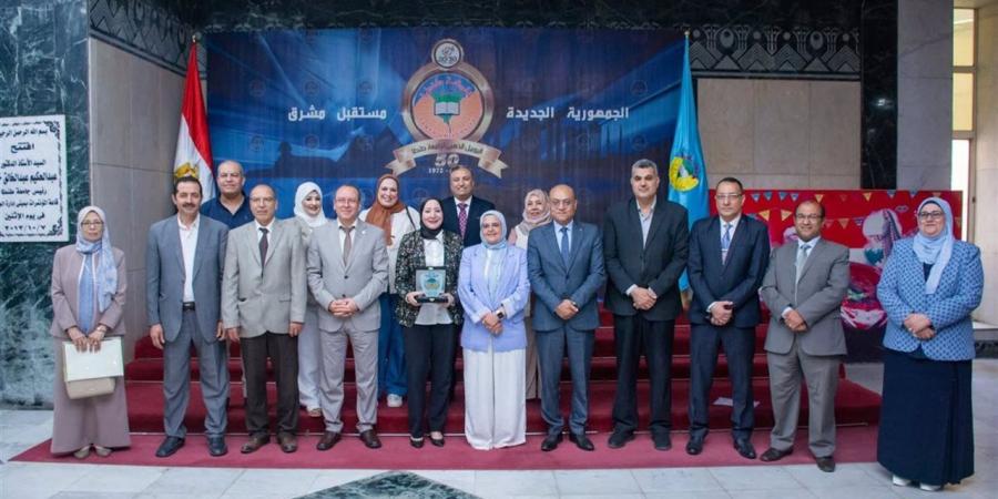 نائب رئيس جامعة طنطا: إسراع الكليات في الانتهاء من أعمال التصحيح وإعلان النتائج