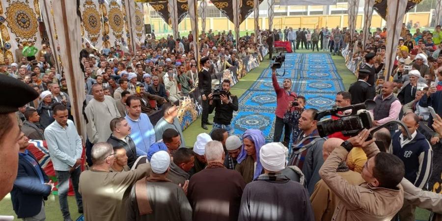 بعد عامين من الدم.. "الكفن" ينهي خصومة ثأرية بين عائلتين في دشنا وسط فرحة الأهالي