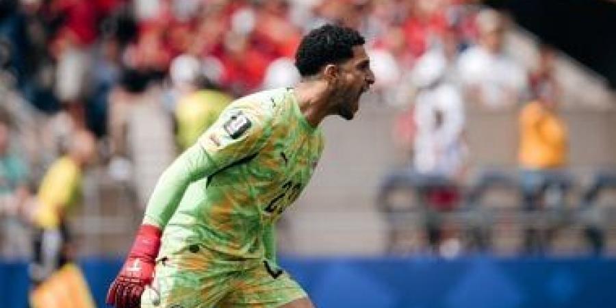 أستون فيلا يراقب مصطفى شوبير في مباراة مصر وإيران لخلافة مارتينيز