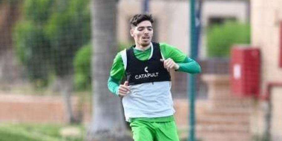 المصري يغلق باب الرحيل أمام عبد الرحيم دغموم ويتمسك باستمرار اللاعب