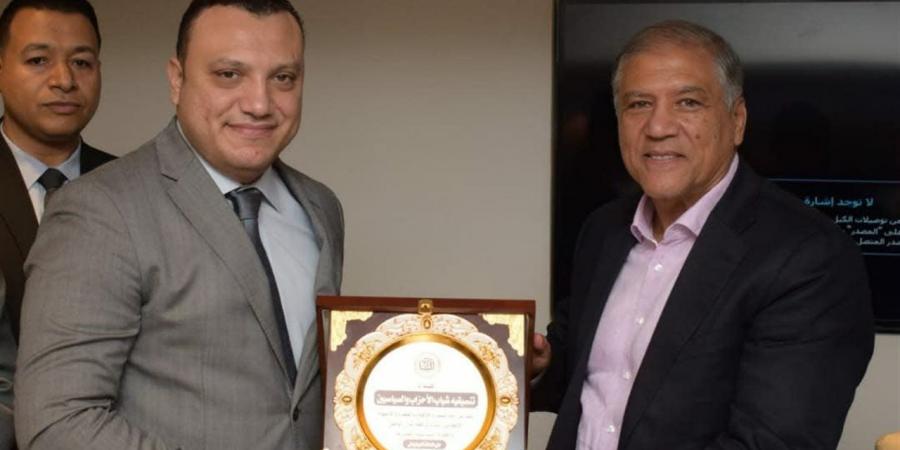 تنسيقية شباب الأحزاب تبحث مع حزب السادات ملفات الأحوال الشخصية والإدارة المحلية