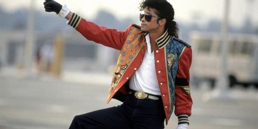 في ذكرى رحيله.. كيف أعاد «Michael» أسطورة مايكل جاكسون للواجهة العالمية؟
