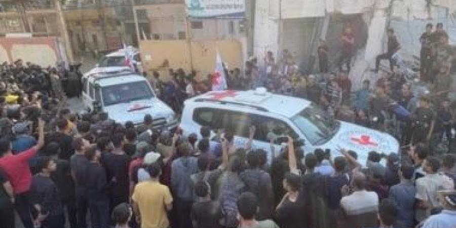 الإفراج عن 14 معتقلا من غزة ونقلهم لمستشفى شهداء الأقصى عبر الصليب الأحمر