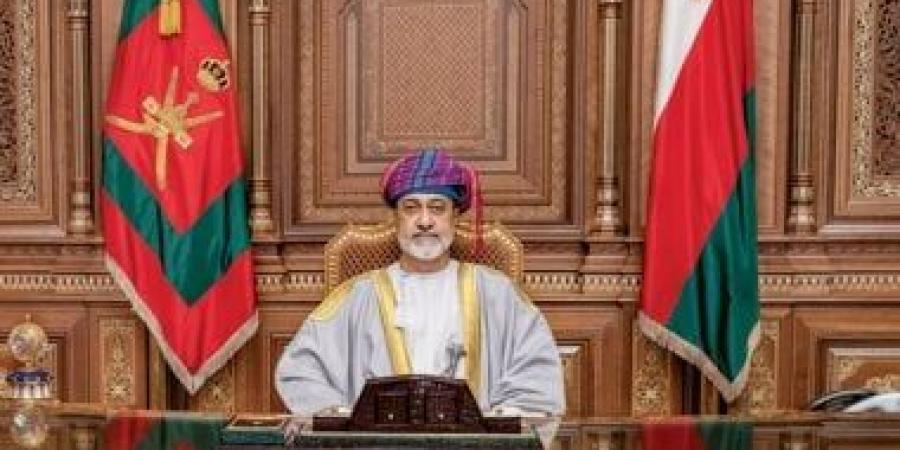 سلطان عُمان يعلن من باريس توقيع أكبر حزمة اتفاقيات بين البلدين