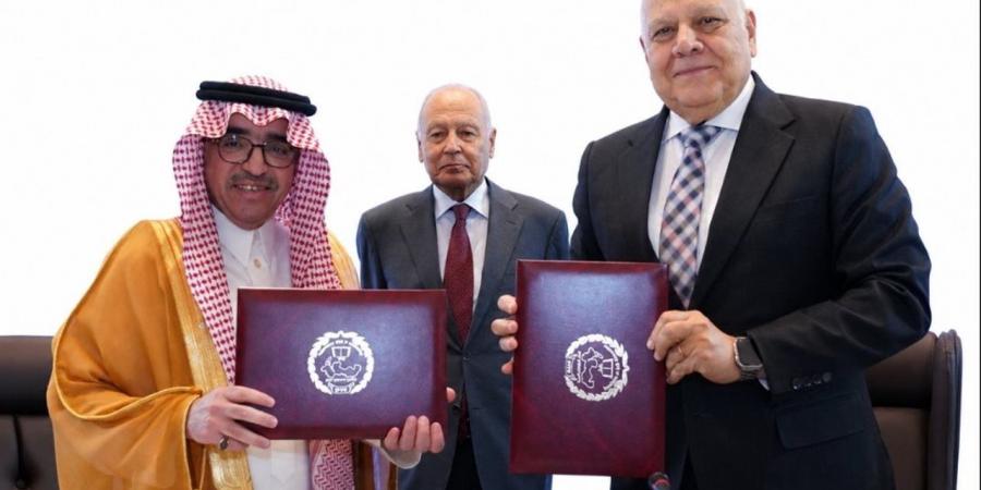 أحمد أبو الغيط يشيد بإنجازات المنظمة العربية للسياحة ويشهد توقيع اتفاقية تعاون مع اتحاد الجامعات العربية