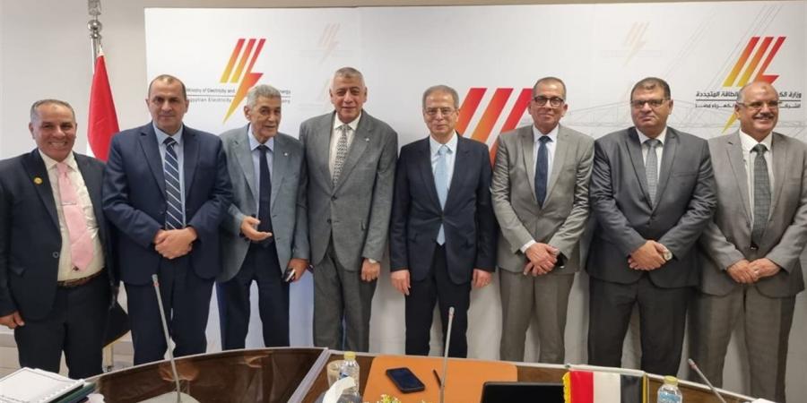 الإسكندرية لتوزيع الكهرباء تستهدف خفض الفقد إلى 11% ورفع التحصيل إلى 97.65%