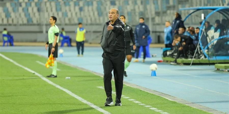 المدير الفني لـ"بيراميدز" صداع فى رأس مجلس الإدارة.. و"علي ماهر" مازال في الصورة