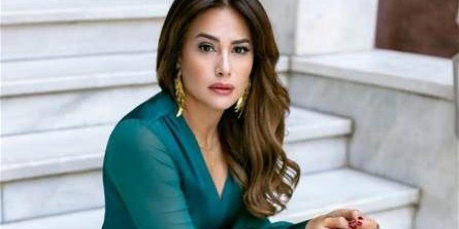 بالذكاء الاصطناعي.. هند صبري تتخيل تطوّر شخصياتها الدرامية