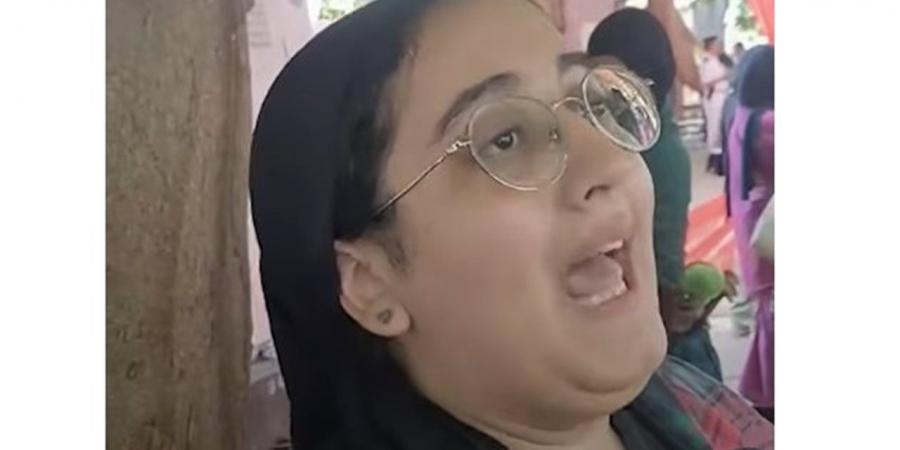 «مفيش مراوح».. طالبة تشتكي صعوبة الأجواء داخل لجنة الثانوية العامة (فيديو)