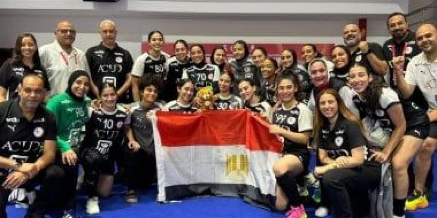 شابات اليد أمام  كرواتيا  في نهائى كأس الرئيس ببطولة العالم