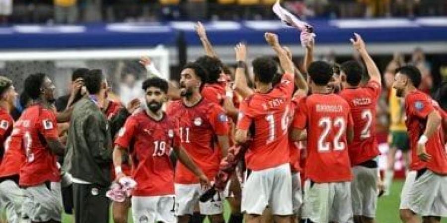 شاهد.. رقص لاعبى منتخب مصر فى غرفة الملابس بعد التأهل التاريخى لدور الـ16