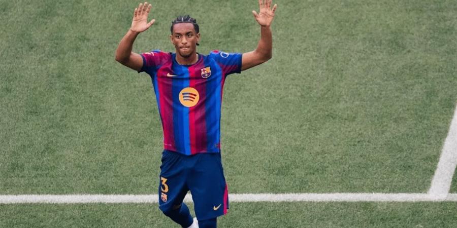برشلونة يفتح باب رحيل بالدي.. ومانشستر يونايتد يترقب حسم الصفقة