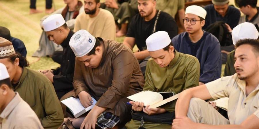 انطلاق مجالس قراءة كتاب «الشمائل المحمدية» بمسجد الحسين احتفالًا بالمولد النبوي