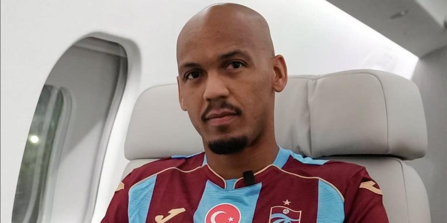 طرابزون سبور يضم فابينيو رسميًا.. البرازيلي يجتمع مع محمد صلاح مجددًا