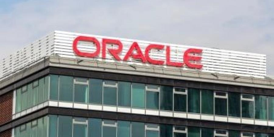 تهدد البيانات الحساسة.. تفاصيل ثغرة خطيرة في خوادم Oracle وتحذيرات CISA