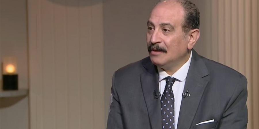 طارق فهمي: الرئيس السيسي يربط بين حماية الأمن القومي واستمرار التنمية