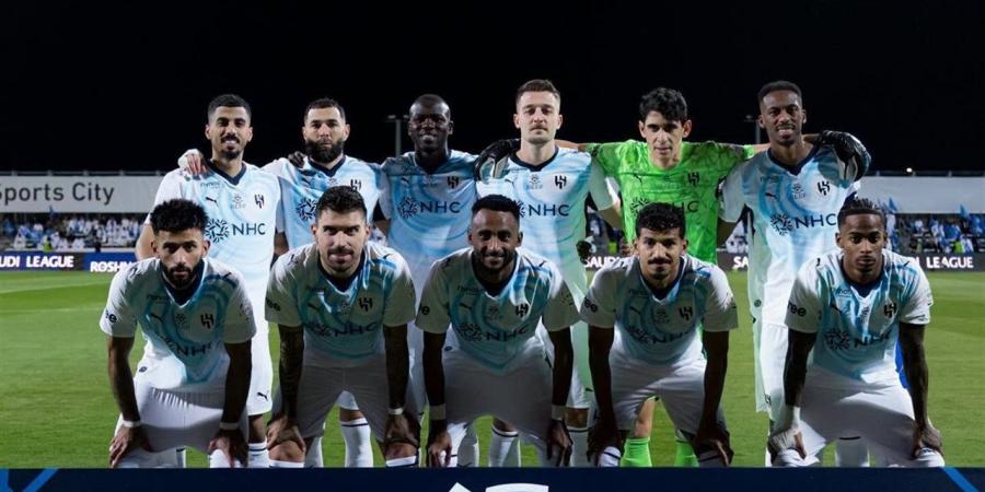 الهلال يحل ضيفًا ثقيلًا عن الخليج في دوري روشن السعودي