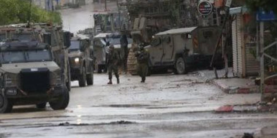 فلسطين: اقتحامات لقوات الاحتلال الإسرائيلي في محافظات الضفة الغربية