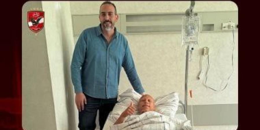 عمرو الجزار مدافع الأهلى يجري جراحة ناجحة في ألمانيا