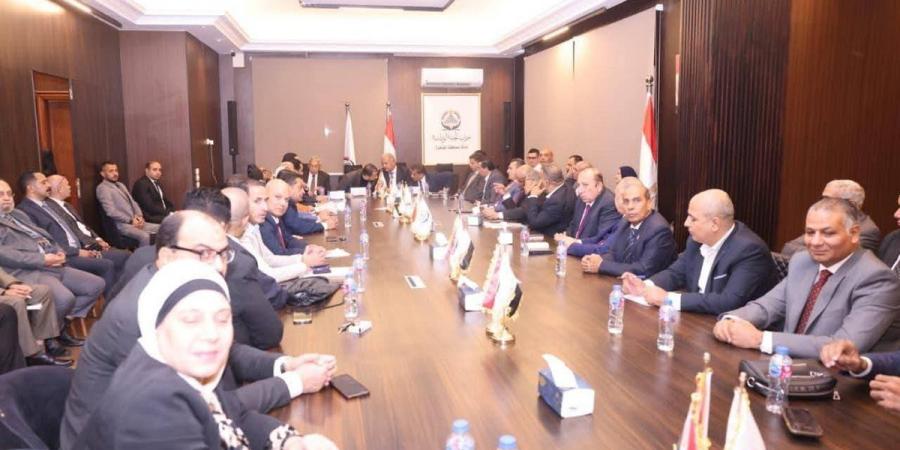 أمانة حزب الجبهة الوطنية بالقاهرة تضع خريطة العمل المقبلة (صور)