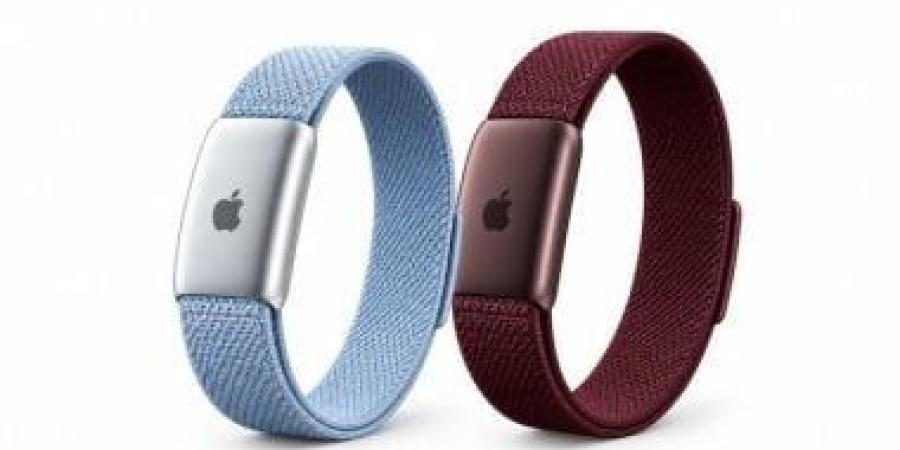 Apple تطور سوارا رياضيا بدون شاشة لمنافسة Whoop وFitbit