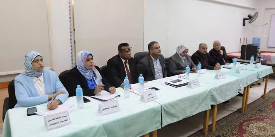 تعليم الوادي الجديد يجري اختبارات المتقدمين للوظائف القيادية