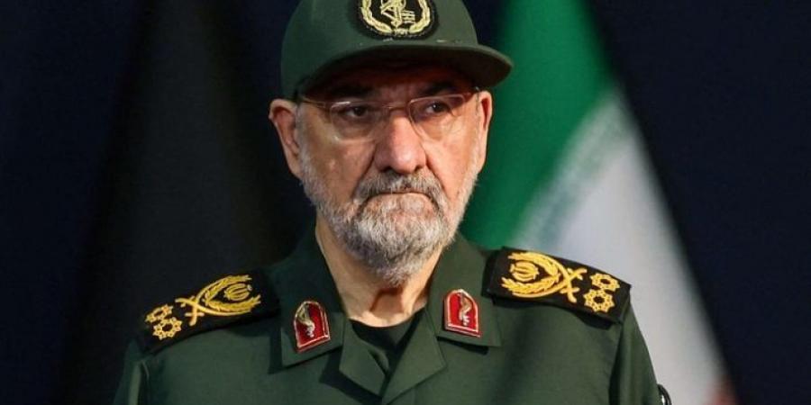 إيران تهدد بشل حركة المطارات في الدول المجاورة