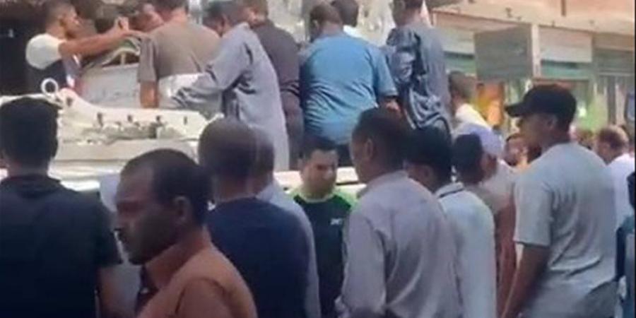 جمعتهما الحياة والكفن، تشييع جثمان شقيقين بالقليوبية