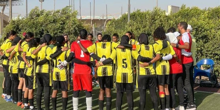 دوري السيدات، المقاولون يسعى للحفاظ على الصدارة أمام إس إي كي