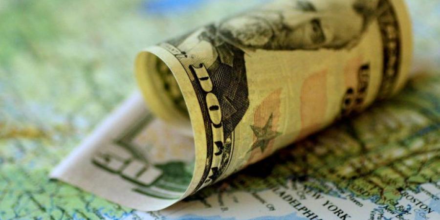 الدولار عند أعلى مستوى في شهرين وسط مخاوف التضخم وتوقعات رفع الفائدة بأمريكا