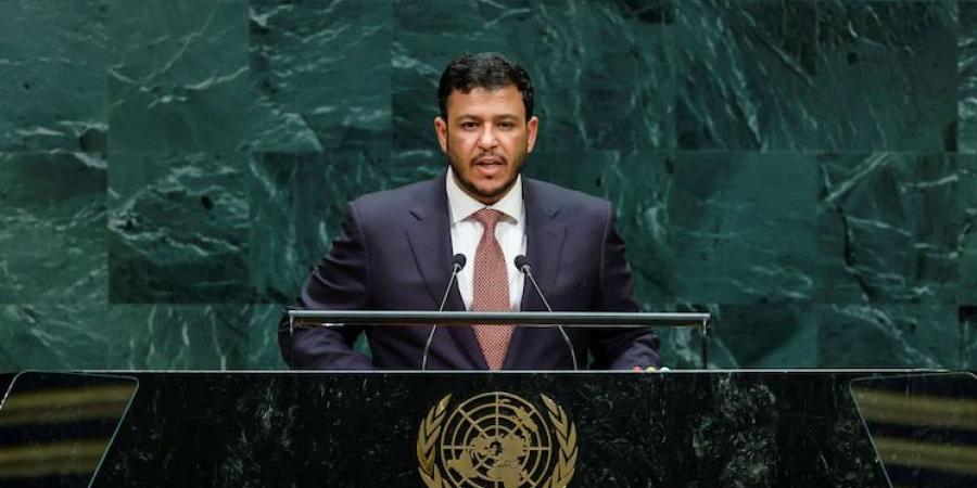 نائب رئيس “الرئاسي اليمني” يدعو المجتمع الدولي لحماية باب المندب