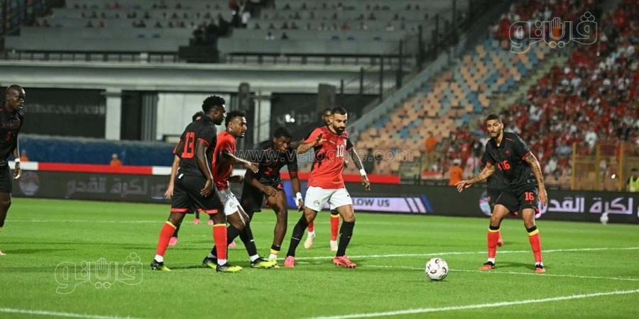 هدف ملغي، نتيجة مباراة منتخب مصر وأنجولا بعد مرور 30 دقيقة بتصفيات إفريقيا (صور)