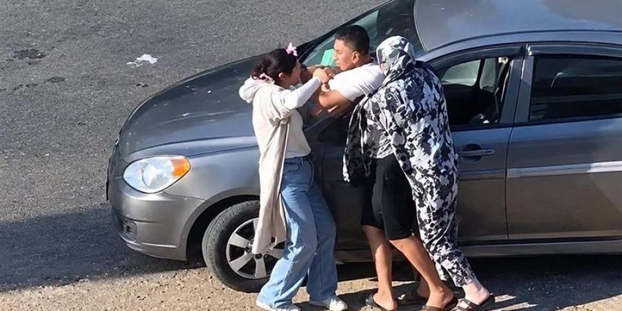 بعد وصلة ضرب مبرح، سيدة بالإسماعيلية تستغيث من طليقها (فيديو)