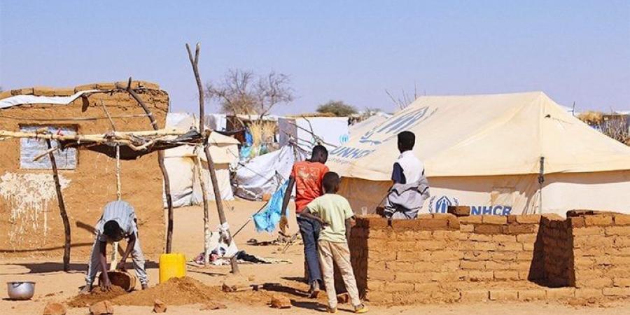 السودان: «الدعم» يقصف مستودعات وقود وينهب مشفى