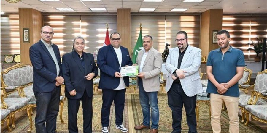 لإجرائها 982 عملية جراحية، محافظ الشرقية يكرم مديري المستشفيات المتميزة