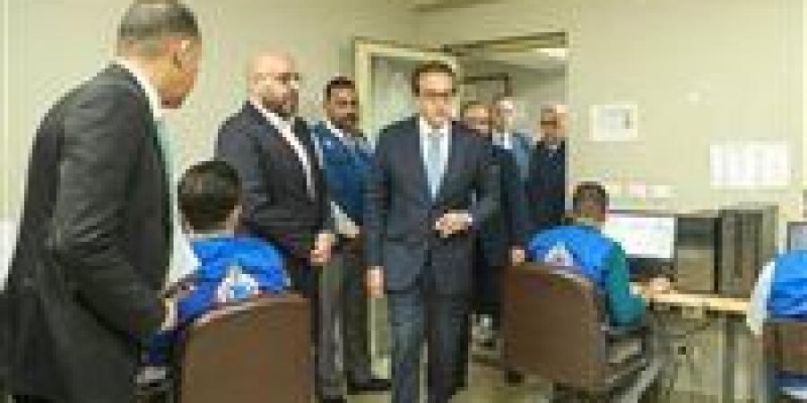 وزير الصحة يتفقد مركز الخدمات الطارئة 137 ويؤكد اهمية سرعة الاستجابة لاحتياجات المواطنين