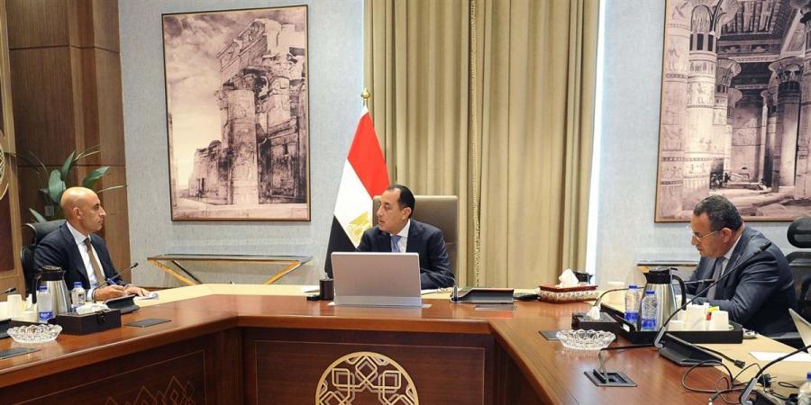 الأسئلة الصعبة على طاولة الحكومة، مدبولي يبدأ استعدادات مؤتمر أكتوبر من التعليم