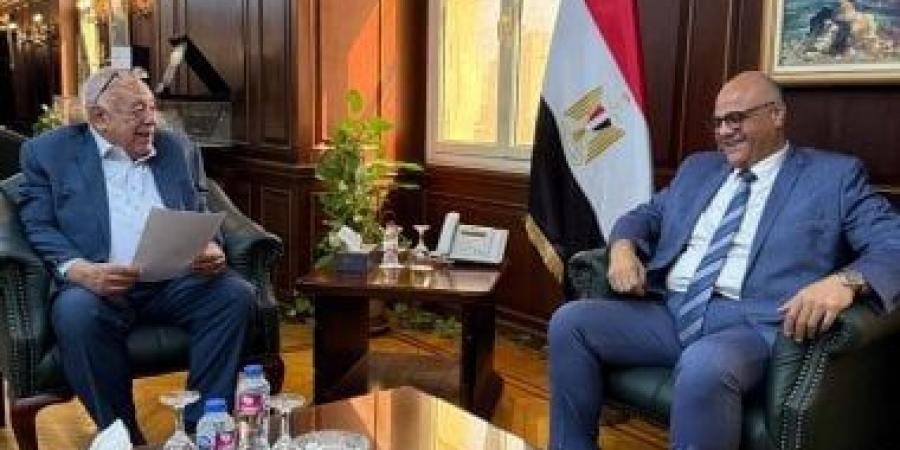 عادل فهيم يجتمع مع محافظ الإسكندرية لبحث استعدادات البطولة الأفريقية لكمال الأجسام