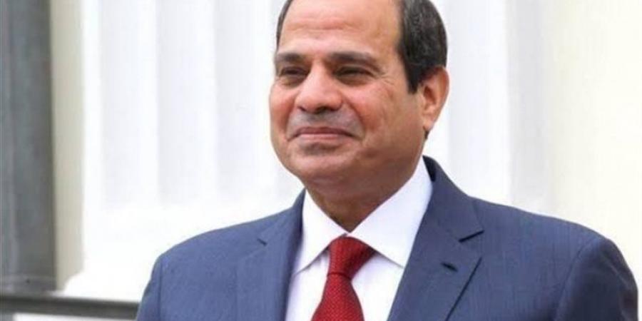 السيسي يشاهد فيلم "مصر.. من ذهب الماضي إلى مستقبل التعدين"