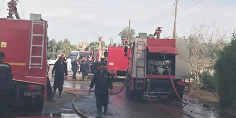 ماس كهربائي وراء إصابة شخصين في حريق محل بالعمرانية
