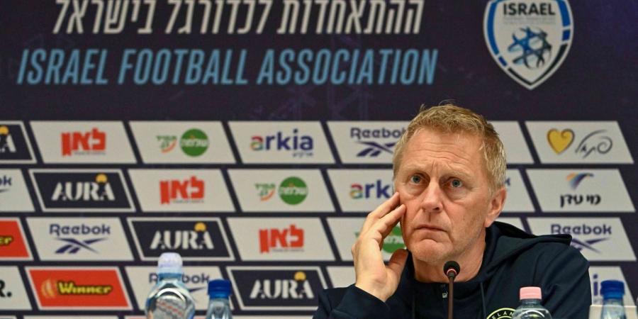 مدرب منتخب أيرلندا: لاعبونا رفعوا الوعي العالمي باحتجاجهم أمام إسرائيل