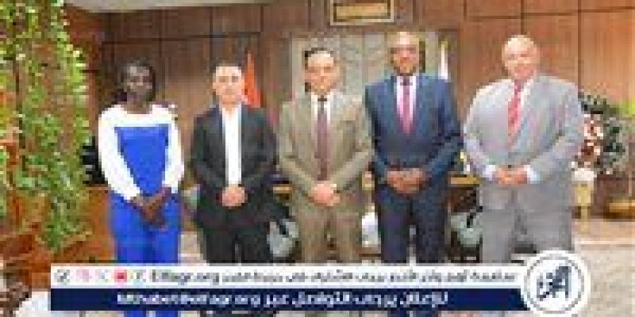 نائب رئيس جامعة أسيوط يستقبل وفدًا دوليًا لبحث آفاق التعاون المصري الألماني في التدريب والتوظيف