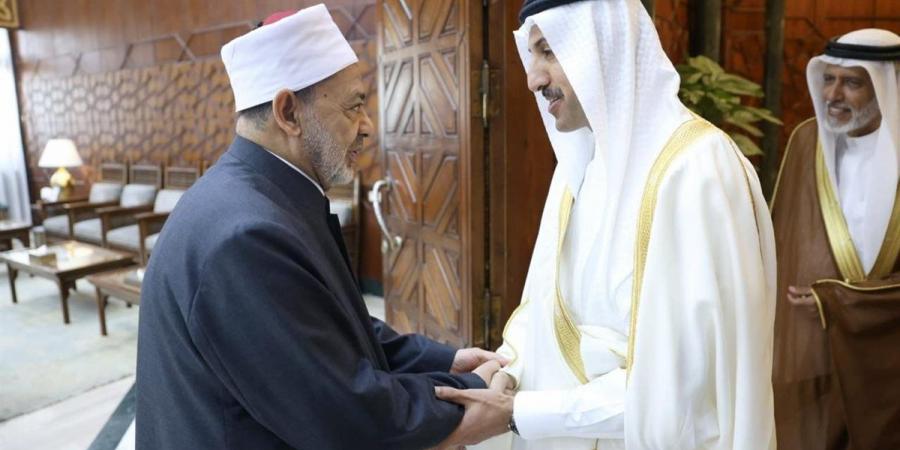 شيخ الأزهر يبحث مع رئيس مركز الملك حمد العالمي للتعايش السلمي تعزيز التعاون
