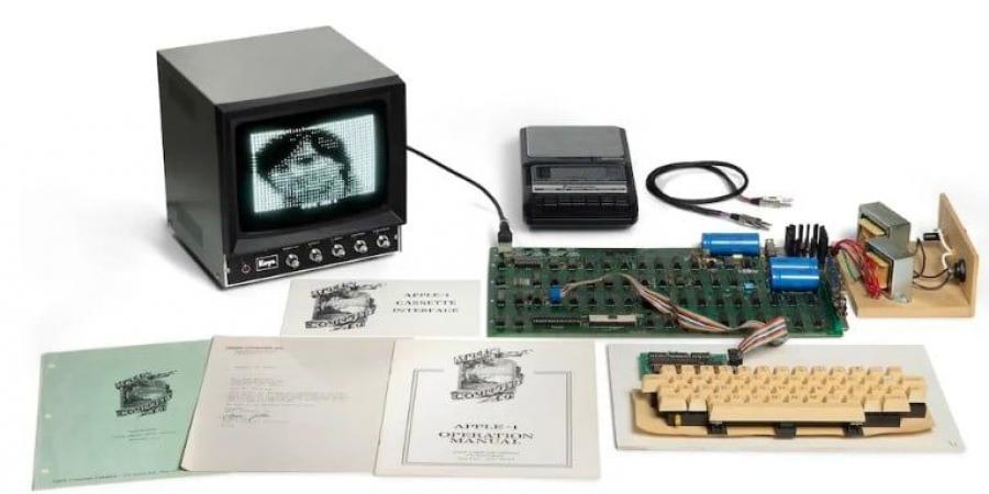 طرح نسخة نادرة من جهاز Apple-1 بـ800 ألف دولار فى مزاد عالمى