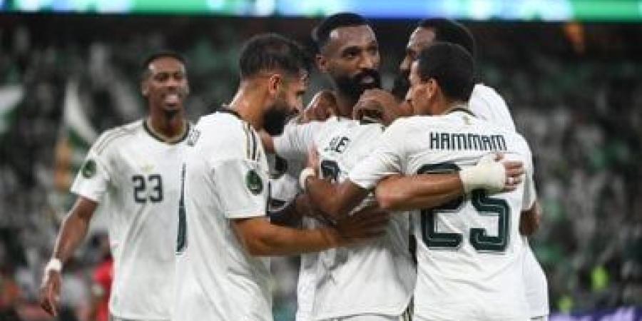 منتخب السعودية يطارد العلامة الكاملة أمام العراق فى كأس الخليج الليلة