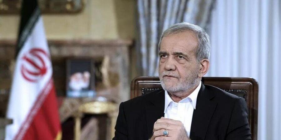 رئيس إيران: ملتزمون بتنفيذ تفاهم إسلام أباد دون تنازل