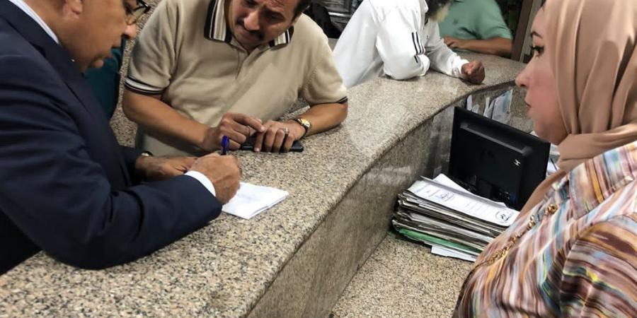 محافظ الدقهلية يتفقد مركز شرق المنصورة وشوارع غرب لمتابعة الخدمات ورفع الإشغالات