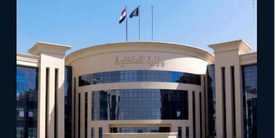شباك واحد وإلغاء شرط معدات السلامة، الداخلية تعدل إجراءات استخراج وتجديد تراخيص السيارات والقيادة