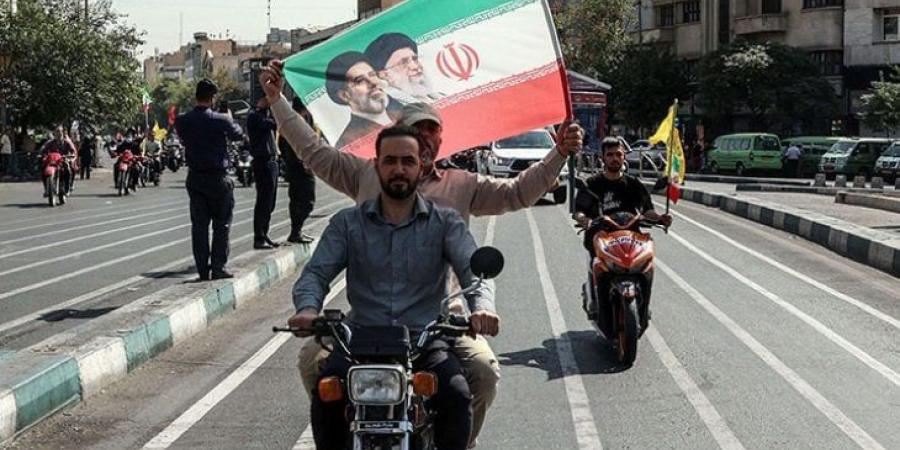 إيران تلوّح برد أوسع على أي هجوم أمريكي